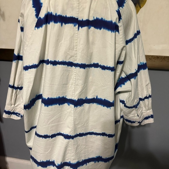 Natori over sized size small top - Picture 5 of 7